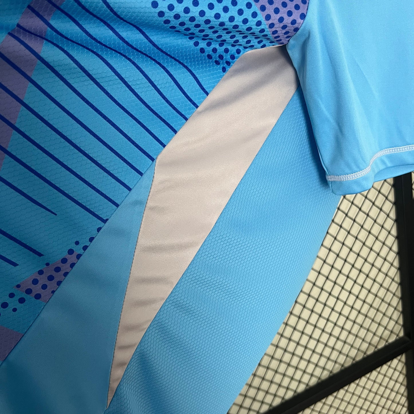Camisa Real Madrid Goleiro 24/25 - Torcedor Masculina Lançamento