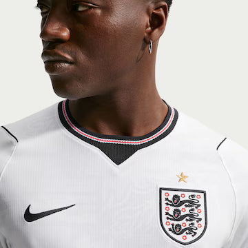 Kit Inglaterra Nike I 2026/27