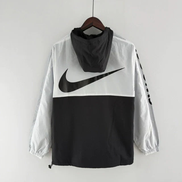 Jaqueta Corta Vento Swoosh - Branco/Preto