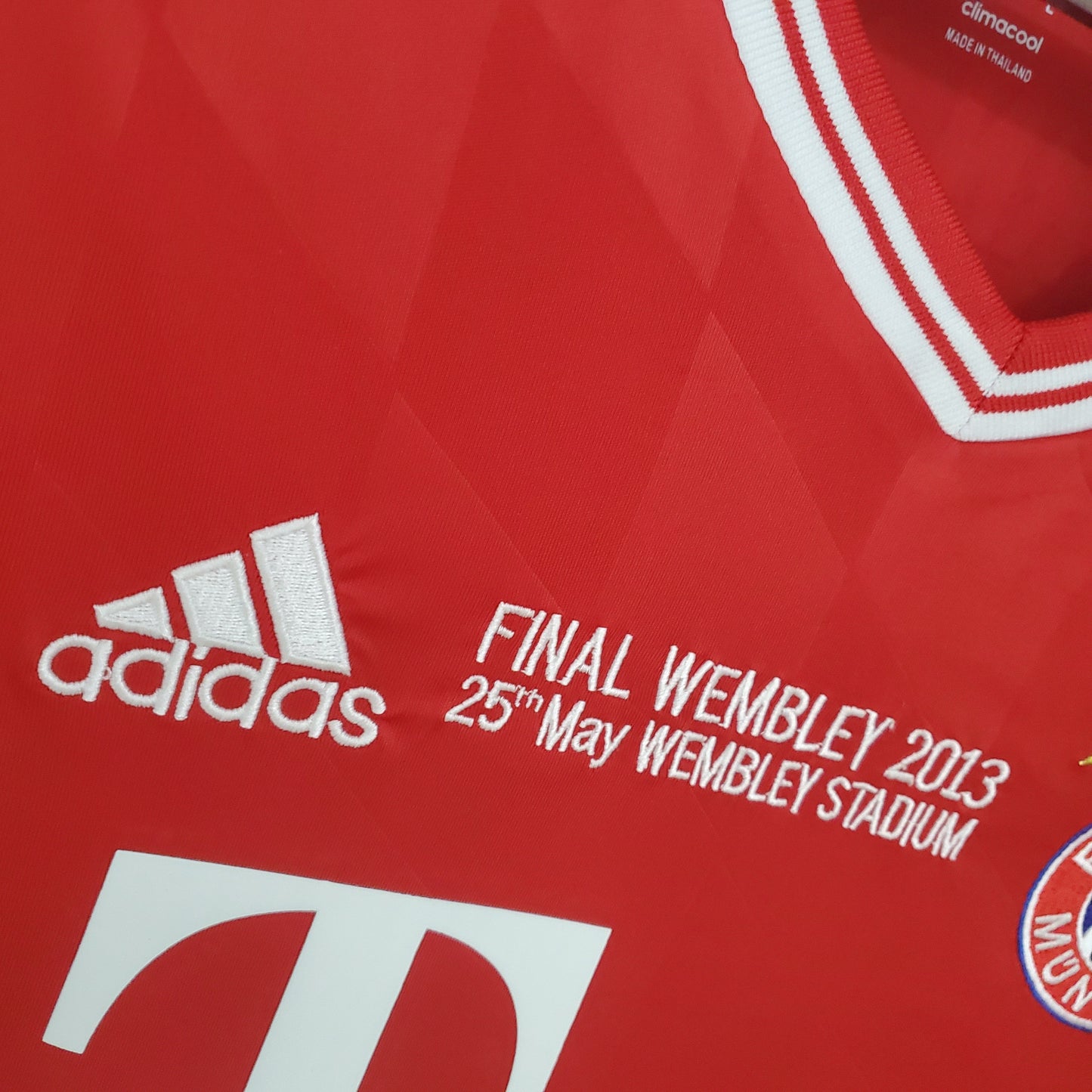 Camisa Manga Longa Retrô Torcedor Masculina Bayern de Munique 2013 Champions League