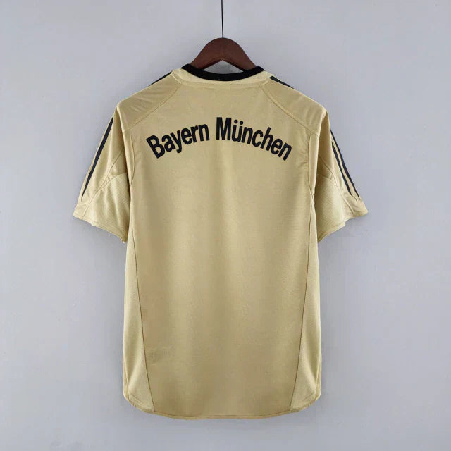Camisa Retrô Bayern de Munique III 2004/05 Masculino Dourada