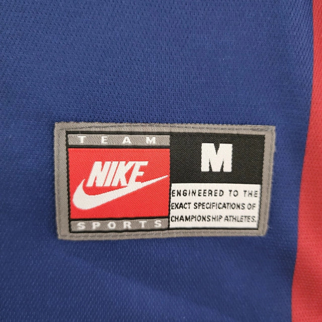 Camisa Retrô Torcedor Masculina Barcelona I 1998