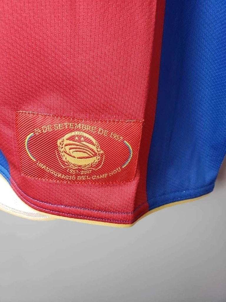 Camisa Retrô Torcedor Masculina Barcelona 2006