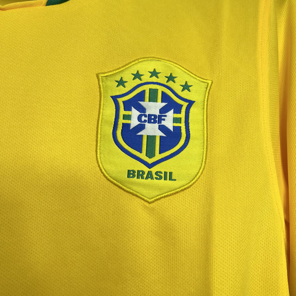 Camisa Retrô Torcedor Masculina Brasil I 2006